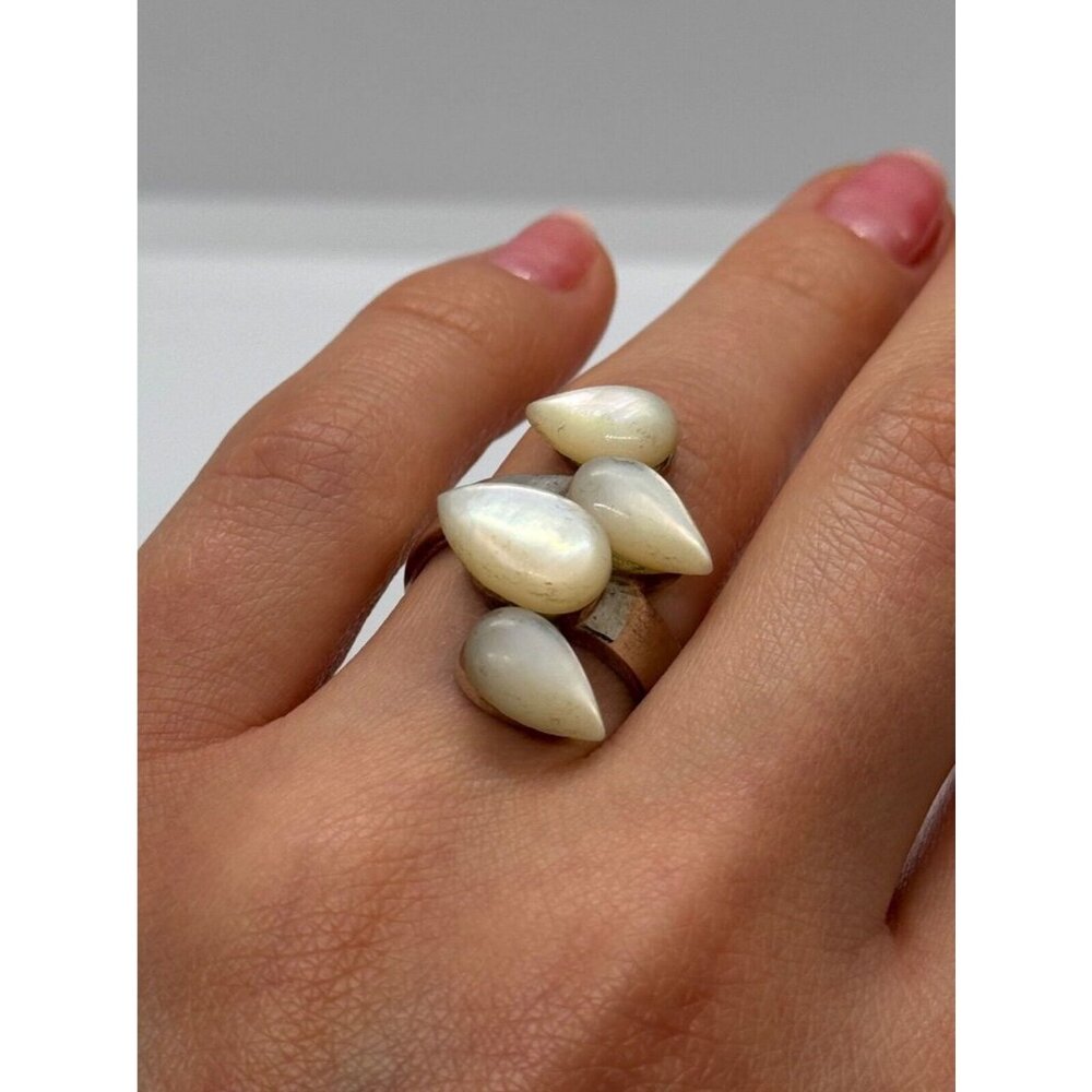 925 STERLING SILVER MOTHER OF PEARL RING SIZE 7